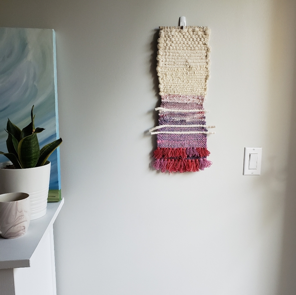 Woven wall tapestry